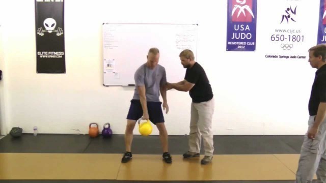 'KB Form Check - Kettlebell Swing with Cube Dweller Fitness'