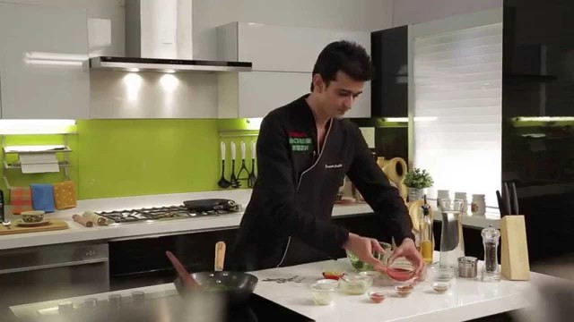 'How to make Lasooni Palak by Chef Pranav Joshi | Fortune Foods'