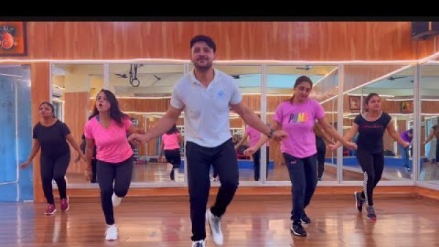 'ZUMBA WORKOUT BY SURESH FITNESS BOLLYWOOD FITNESS NAVI MUMBAI'