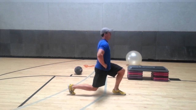 'split squat-Jeremy Scott Fitness, Scottsdale AZ'
