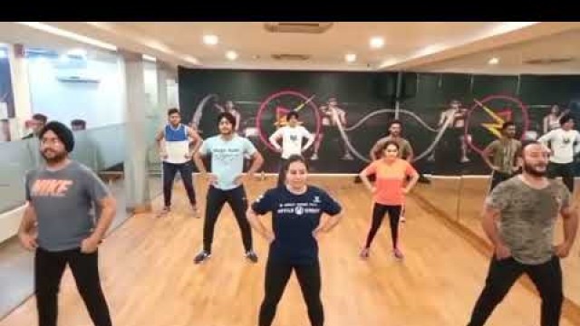 'TAARE BALLIYE | AMMY VIRK | HAPPY RAIKOTI | BHANGRA FITNESS | CHANDIGARH | BOLT GYM'