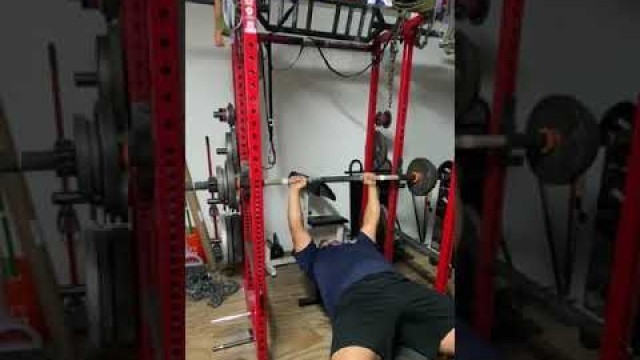 'Tavian Robey does tricep extensions with the Rhino HD bar on 11/24 with 90lbs.'