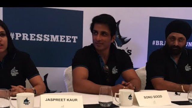 'Sonu Sood giving health tips at launch of Rhino’s Gym, Delhi; Watch FULL Press Conference |FilmiBeat'