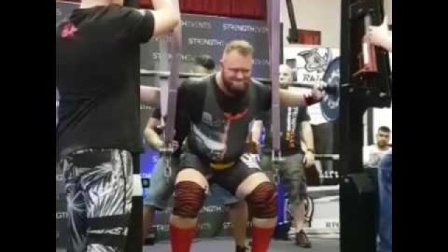 'Rhino Powerlifting Nationals final Squat attempt'