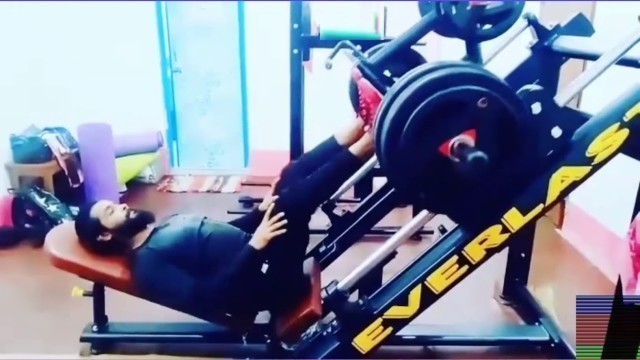 '##Rajsanudidarrdx## legs workout at Everlast fitness club in Assam silchar India'