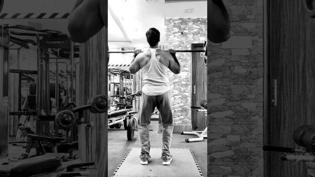 '#tips #fitness #video #shorts #dubai The Most Benefits Workout How to Start Overhead Barbell Press'