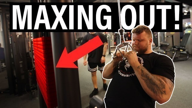 'WORLD\'S STRONGEST MAN MAXING OUT IN A COMMERCIAL GYM'