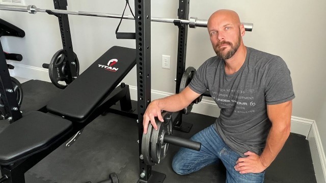 'Titan Weight Plate Holders Review | Titan Fitness'