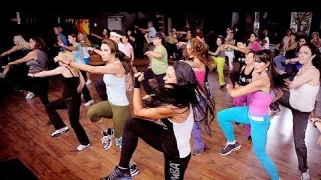 'Zumba kids ! Kids Dance ! Kids Dance Workout ! Zumba ! Zumba workout ! Zumba dance workout ! song !'