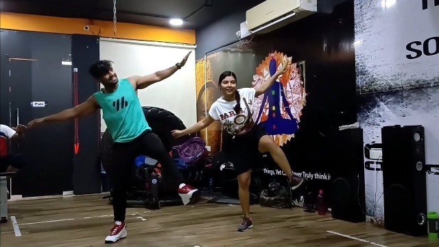 'Current Laga Re | Circus | Zumba | Dance Fitness || Fitnesswala Dance | Bollywood Song'
