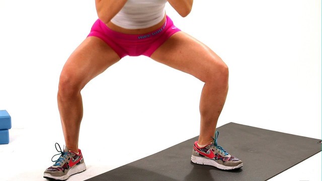 'How to Do a Plié Squat | Thighs Workout'