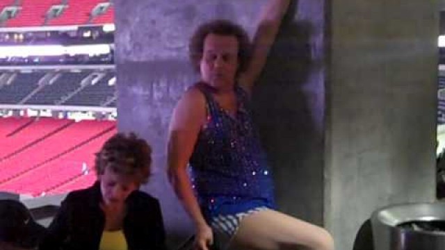 'Richard Simmons get a leg up on World Fitness Day'