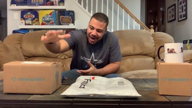 'Black Friday Fanatics and Michael Anthony fitness shop Unboxing'