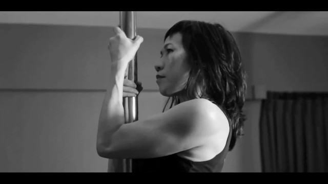 'How to Do Strength-Building Exercises | Pole Dance'