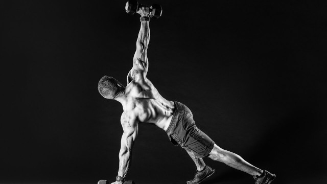 '3 Tips for Dramatic Fitness and Athletic Portraiture'