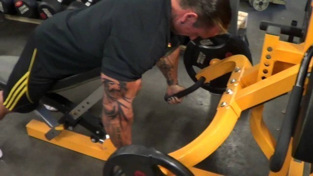 'Lee Priest does Prone Rows on Powertec Multi System'
