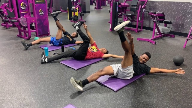 'Ab Exercises Vlog | Claflinites- Wanya and Sagar | Planet Fitness | Orangeburg'