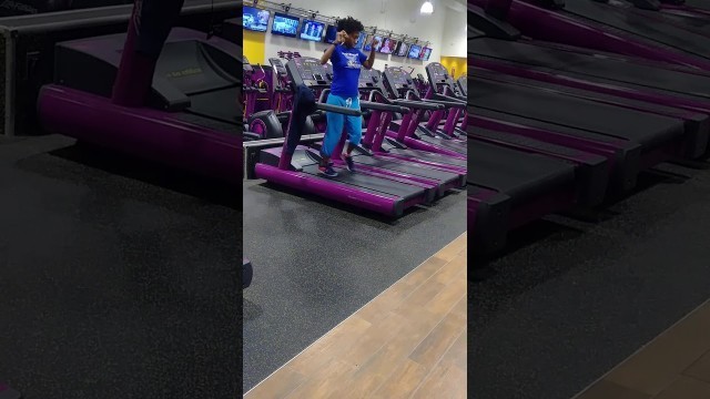'Shaun is Back 1, Treadmill Dance, Planet Fitness Capitol Height, MD, January 2018'