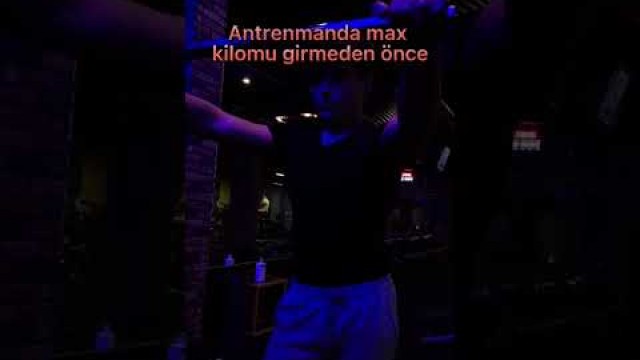 'Sizce squatta max kaç yapıyorum ? (Bilene süpriz var) #Fitness #Theerenaksoy #gym #spotify'