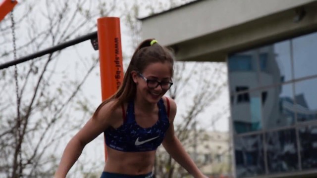 'Incredible 13 y.o. power girl Jasmine Svilenova - street fitness'