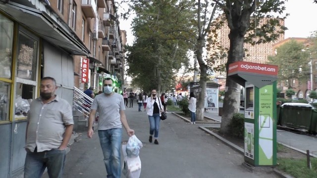 'Yerevan, 25.08.20, Tu, Mamikonyants+Azatutyan taghamas, Or 160.'